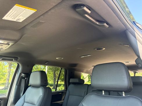 Used 2025 Chevrolet Tahoe LT AWD/4WD image 29