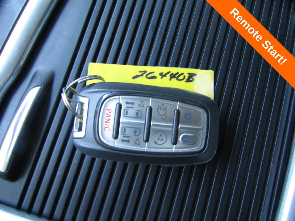 Used 2023 Chrysler Pacifica Touring-L FWD image 20