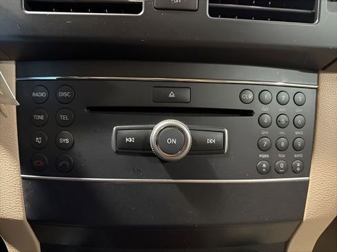 Used 2012 Mercedes-Benz GLK 350 2WD image 20