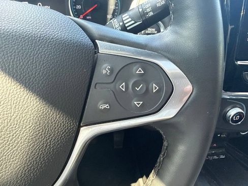 Used 2023 Chevrolet Traverse RS AWD/4WD image 23