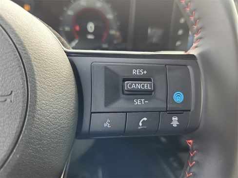 New 2025 Nissan Kicks SR image 6