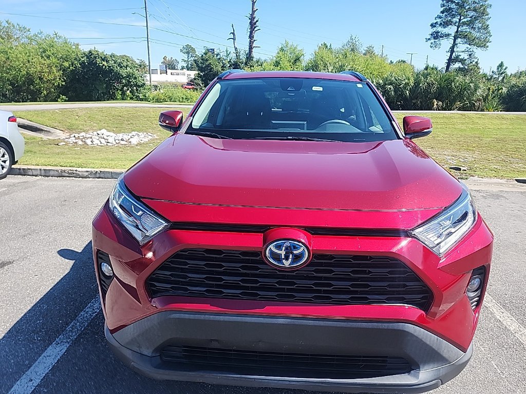 Used 2021 Toyota RAV4 XLE w/ Convenience Package AWD/4WD image 18