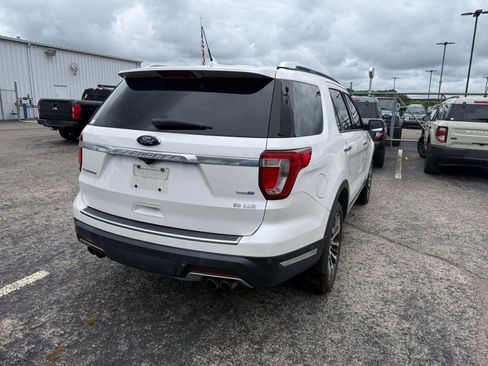 Used 2018 Ford Explorer Platinum AWD/4WD image 7