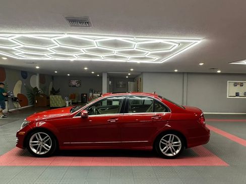 Used 2014 Mercedes-Benz C 250 Sedan image 3