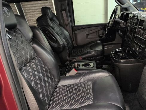 Used 2021 Chevrolet Express 2500 LS w/ Enhanced Convenience Package RWD image 25
