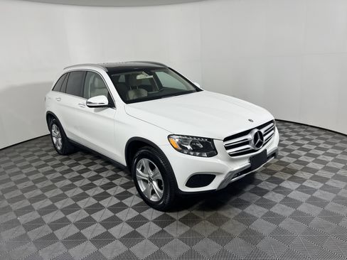 Certified 2018 Mercedes-Benz GLC 300 4MATIC image 7