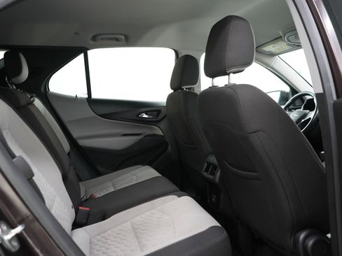 Used 2020 Chevrolet Equinox LT AWD/4WD image 12
