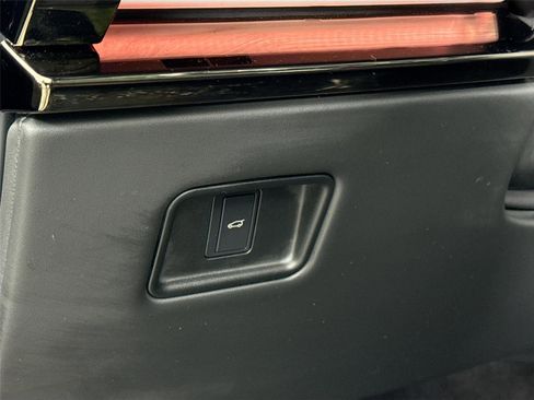 Used 2024 Land Rover Range Rover Sport Dynamic SE image 14