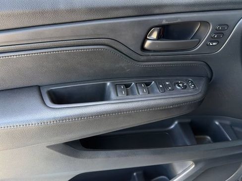 Certified 2024 Honda Odyssey EX-L image 12