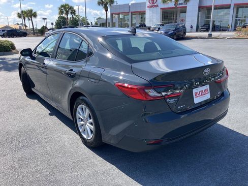Used 2026 Toyota Camry LE FWD image 3