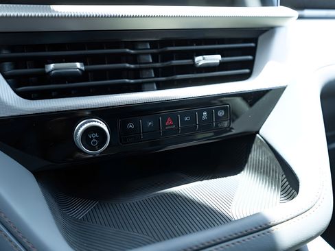 New 2026 Ford Explorer Active w/ Active Comfort Package RWD image 19