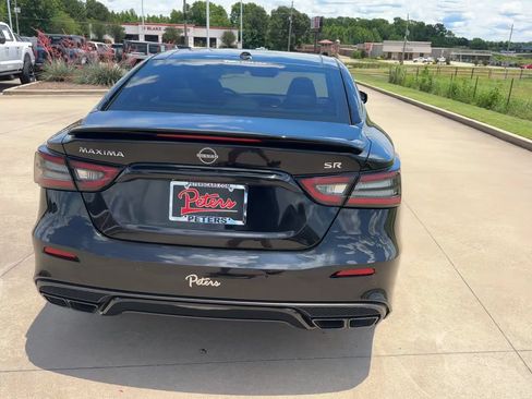 Used 2023 Nissan Maxima SR w/ Sport Mat Group FWD image 8