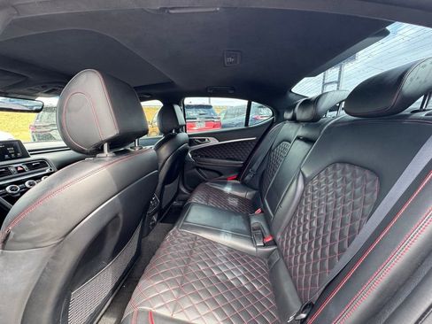 Used 2019 Genesis G70 2.0T Advanced w/ Sport Package image 2