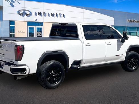 Used 2025 GMC Sierra 2500 AT4 w/ AT4 Premium Plus Package AWD/4WD image 2