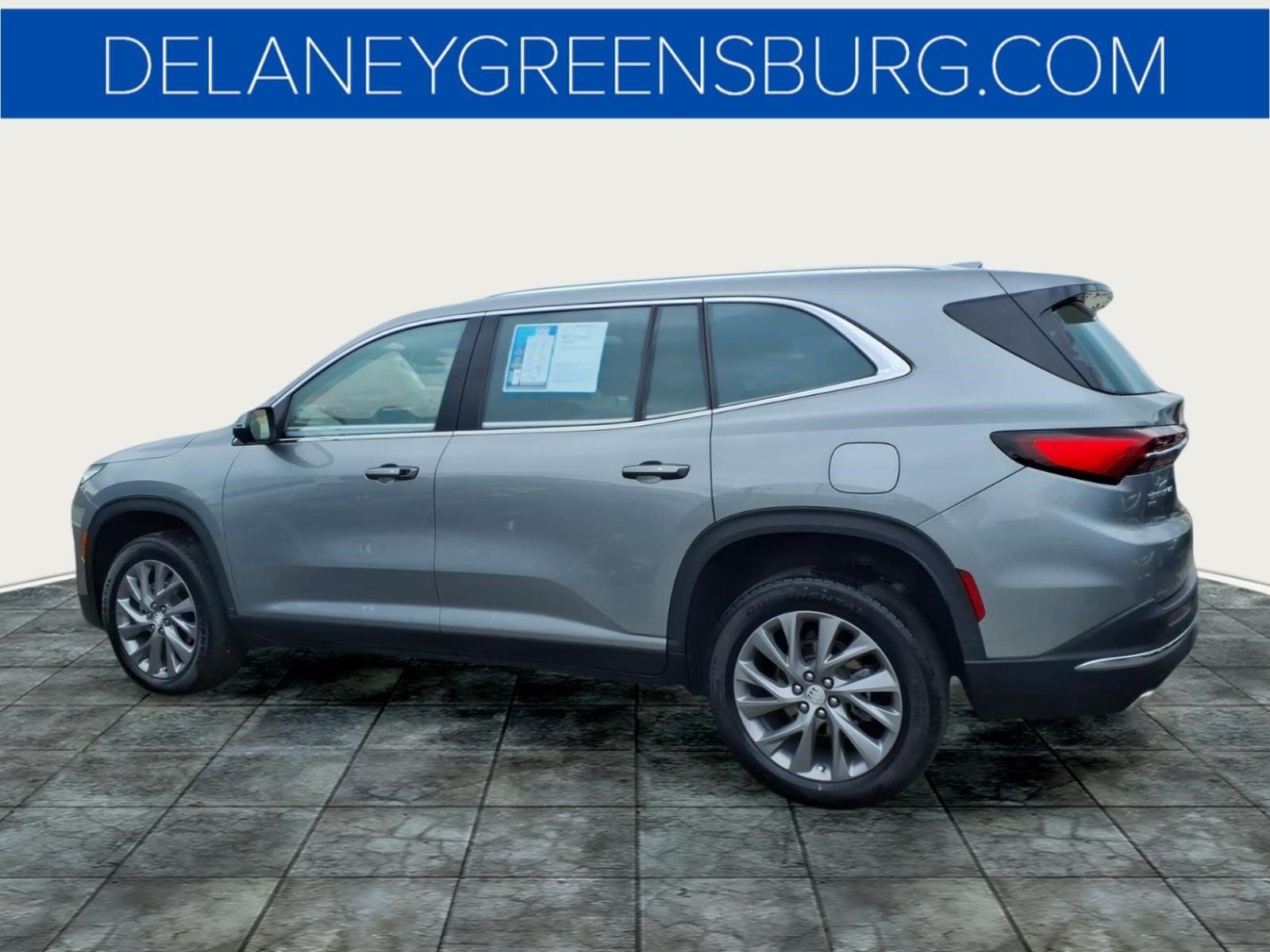 Used 2025 Buick Enclave Preferred AWD/4WD image 6