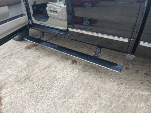 Used 2010 Ford F150 Platinum image 23