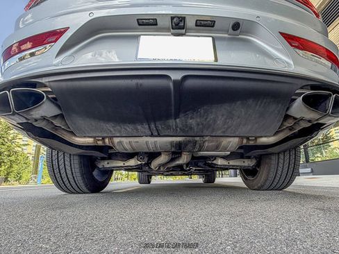 Used 2021 Bentley Bentayga AWD/4WD image 58