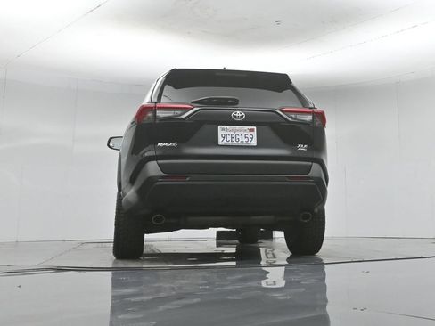 Used 2019 Toyota RAV4 XLE AWD/4WD image 49