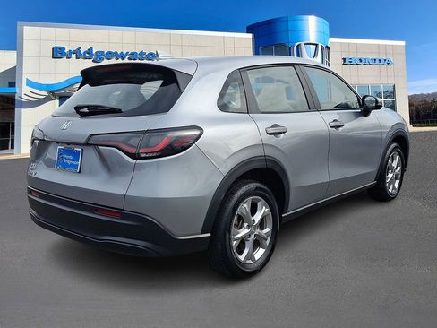 Used 2023 Honda HR-V LX image 6