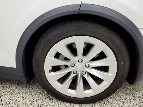 Used 2019 Tesla Model X Long Range image 8