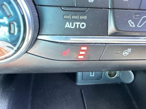 Used 2020 Ford Escape SEL AWD/4WD image 18