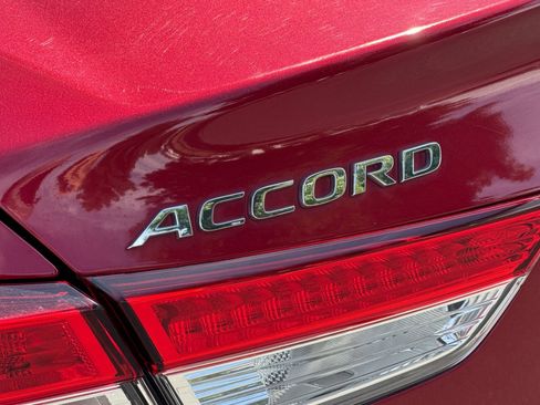 Used 2018 Honda Accord EX-L image 37