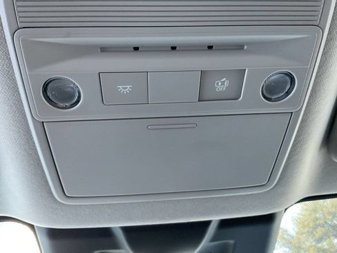 New 2026 Nissan Sentra SV w/ SV Convenience Package FWD image 27