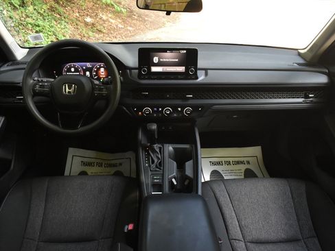 Used 2024 Honda Accord EX image 21