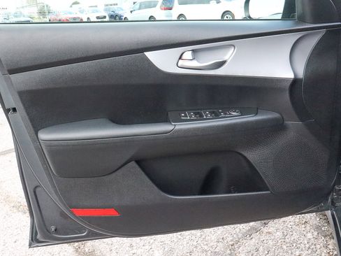 Used 2024 Kia Forte LXS image 13