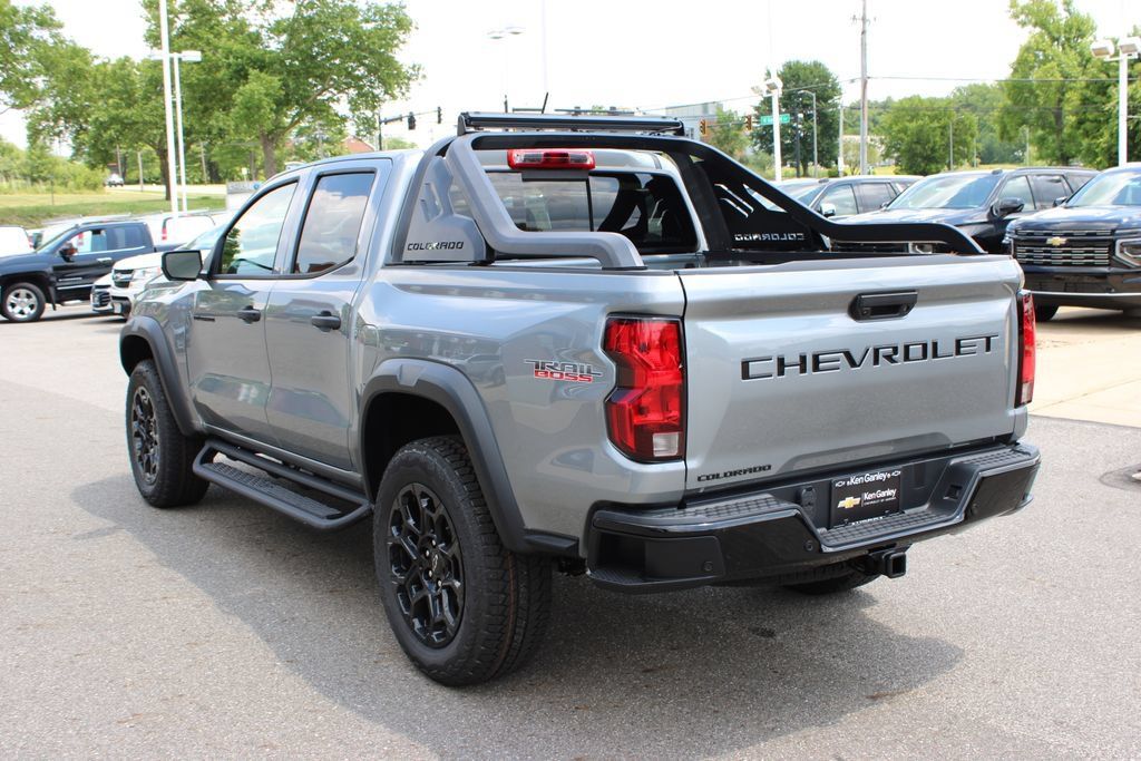 New 2026 Chevrolet Colorado Trail Boss w/ Midnight Edition AWD/4WD image 33
