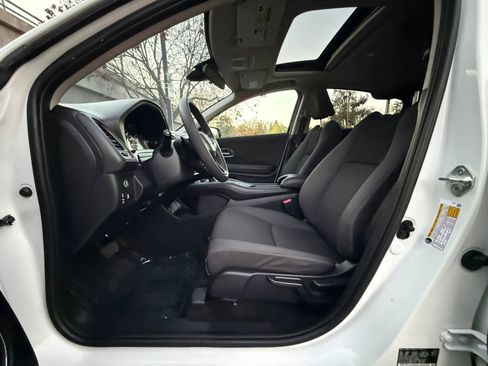 Used 2021 Honda HR-V EX image 23