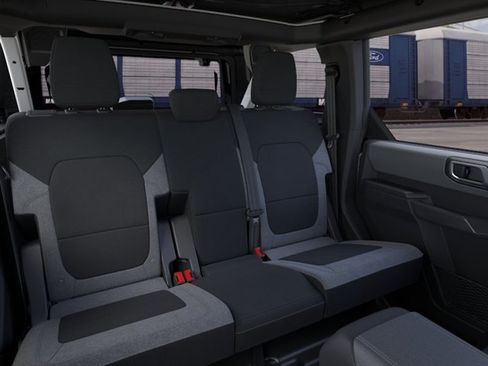 New 2026 Ford Bronco Big Bend AWD/4WD image 12