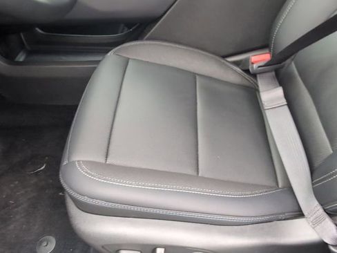 New 2025 Chevrolet Equinox EV LT image 23