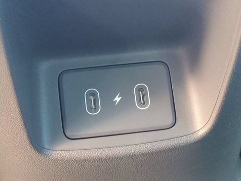 Used 2025 Hyundai Elantra SEL FWD image 15