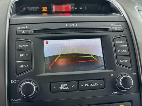 Used 2013 Kia Sorento LX w/ Convenience Pkg FWD image 21