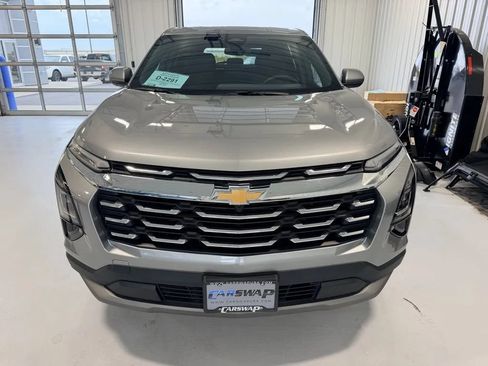 Used 2026 Chevrolet Equinox LT AWD/4WD image 7