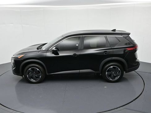 Used 2024 Nissan Rogue SV AWD/4WD image 17
