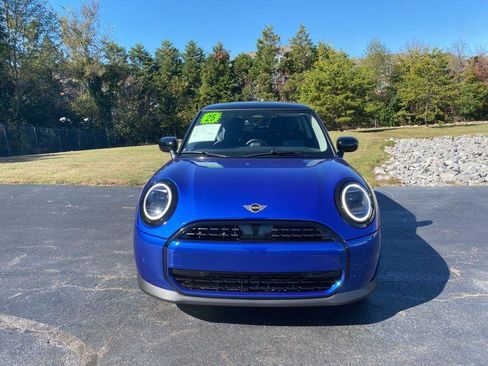 Used 2025 MINI Cooper 2-Door Hardtop FWD image 8