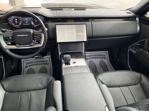 Used 2025 Land Rover Range Rover Autobiography image 26