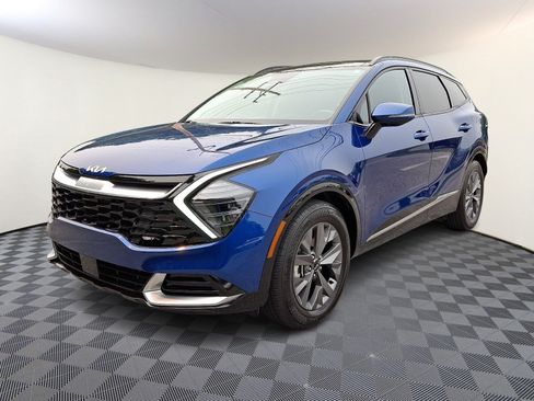 Certified 2024 Kia Sportage SX FWD image 3