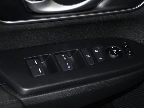 Certified 2022 Honda CR-V EX image 11