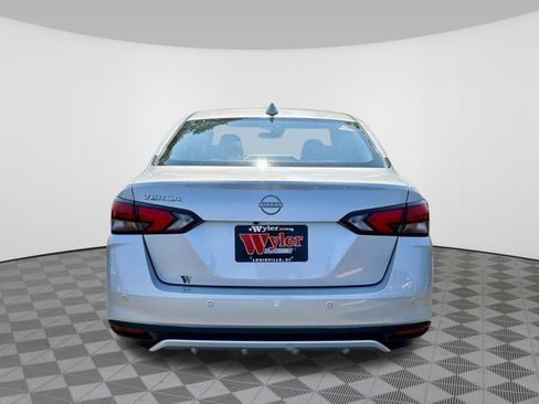 Used 2025 Nissan Versa SV w/ Trunk Package FWD image 12