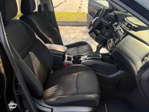 Used 2020 Nissan Rogue SV w/ Premium Package AWD/4WD image 22