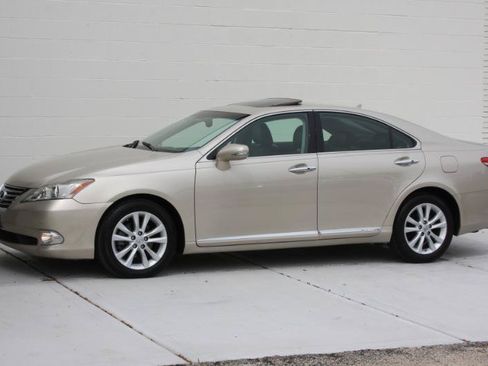 Used 2010 Lexus ES 350 FWD image 16
