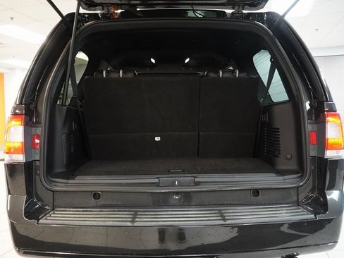 Used 2015 Lincoln Navigator 4WD image 14