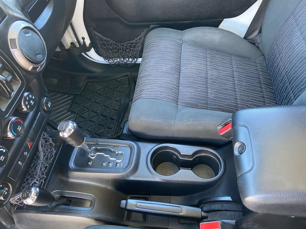 Used 2012 Jeep Wrangler Unlimited Sport AWD/4WD image 16