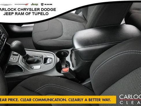 Used 2021 Jeep Cherokee Latitude FWD image 20