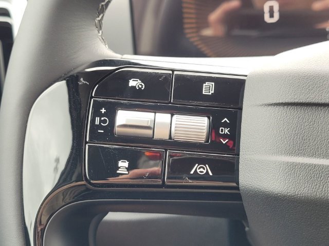 New 2026 Kia Sorento LX FWD image 19