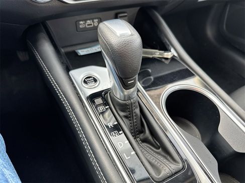 Used 2023 Nissan Altima 2.5 SV image 17