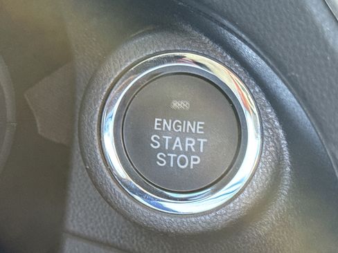 Used 2021 Subaru Impreza 2.0i Sport image 18